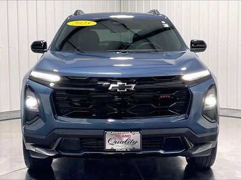 Used 2025 Chevrolet Equinox RS w/ Convenience Package III AWD/4WD image 2