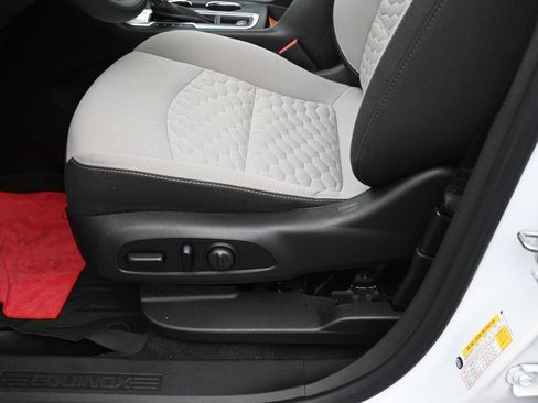 Used 2020 Chevrolet Equinox LS w/ LS Convenience Package image 14