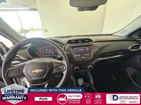 Used 2021 Chevrolet TrailBlazer LS FWD image 15