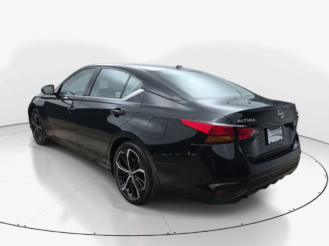 Used 2025 Nissan Altima 2.5 SR w/ SR Premium Package FWD image 8