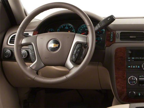 Used 2013 Chevrolet Silverado 1500 LT w/ All-Star Edition AWD/4WD image 9