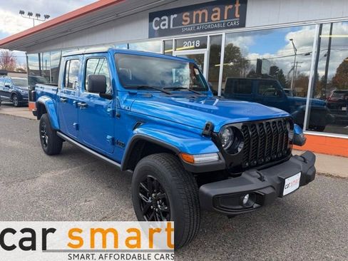 Used 2022 Jeep Gladiator Sport image 1