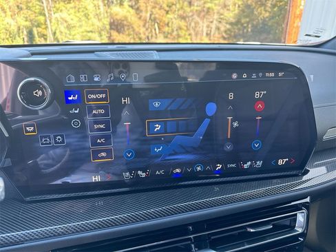 New 2026 Chevrolet Traverse High Country image 25