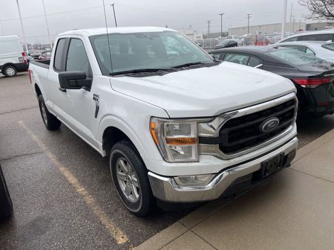 Used 2021 Ford F150 XLT image 17