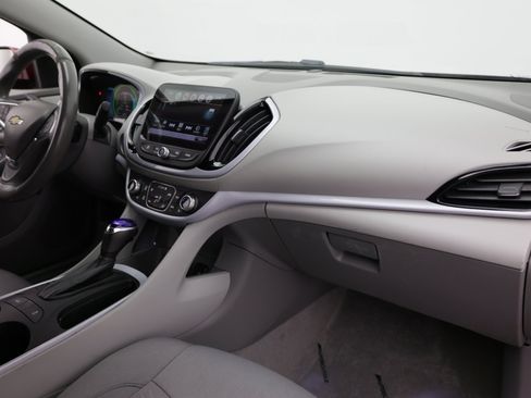 Used 2017 Chevrolet Volt LT w/ Comfort Package FWD image 38