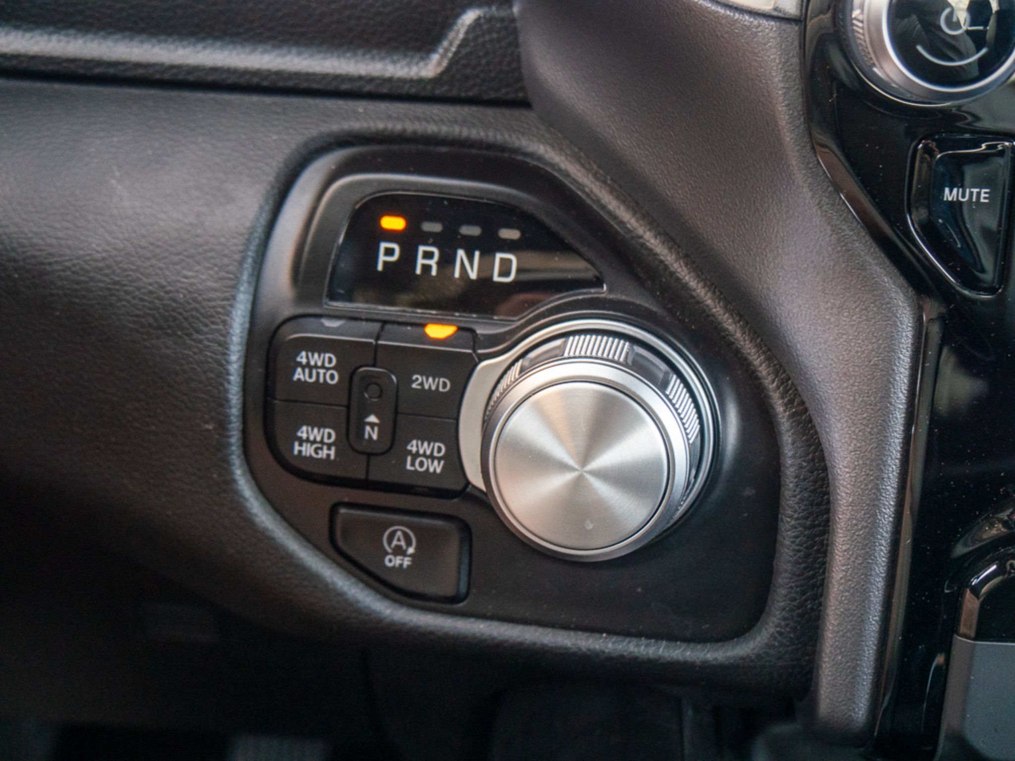 Used 2023 RAM 1500 Laramie AWD/4WD image 27