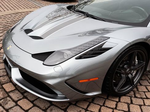 Used 2014 Ferrari 458 Speciale Coupe RWD image 29