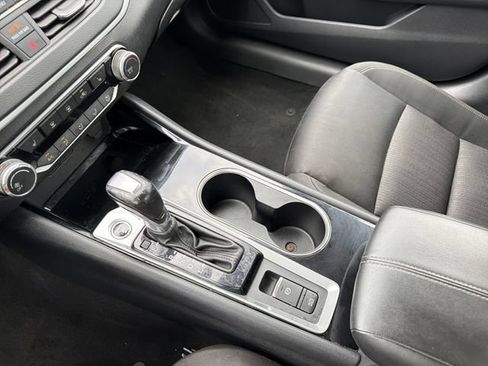 Used 2022 Nissan Altima 2.5 SV w/ SV Premium Package FWD image 15
