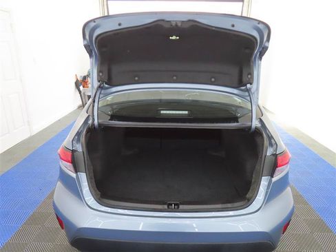 Used 2025 Toyota Corolla LE FWD image 13