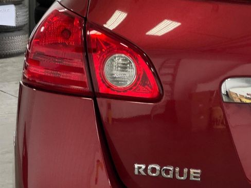 Used 2013 Nissan Rogue S w/ Special Edition Pkg AWD/4WD image 33