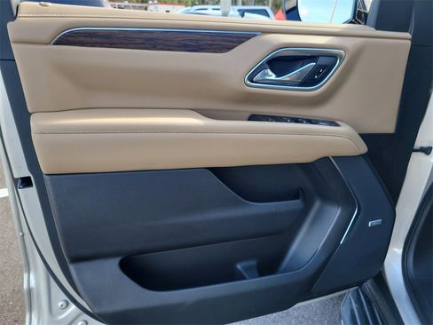 Used 2021 Chevrolet Tahoe Premier image 17