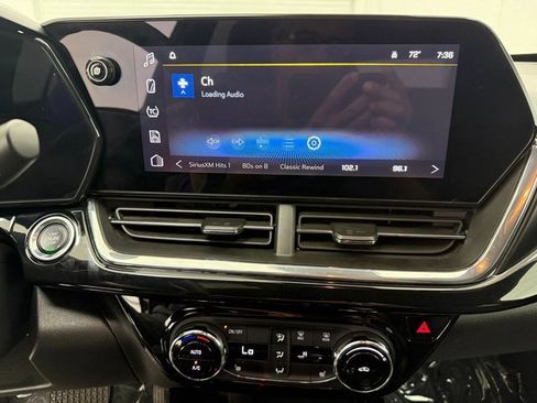 Used 2025 Chevrolet Trax RS w/ Driver Confidence Package image 18