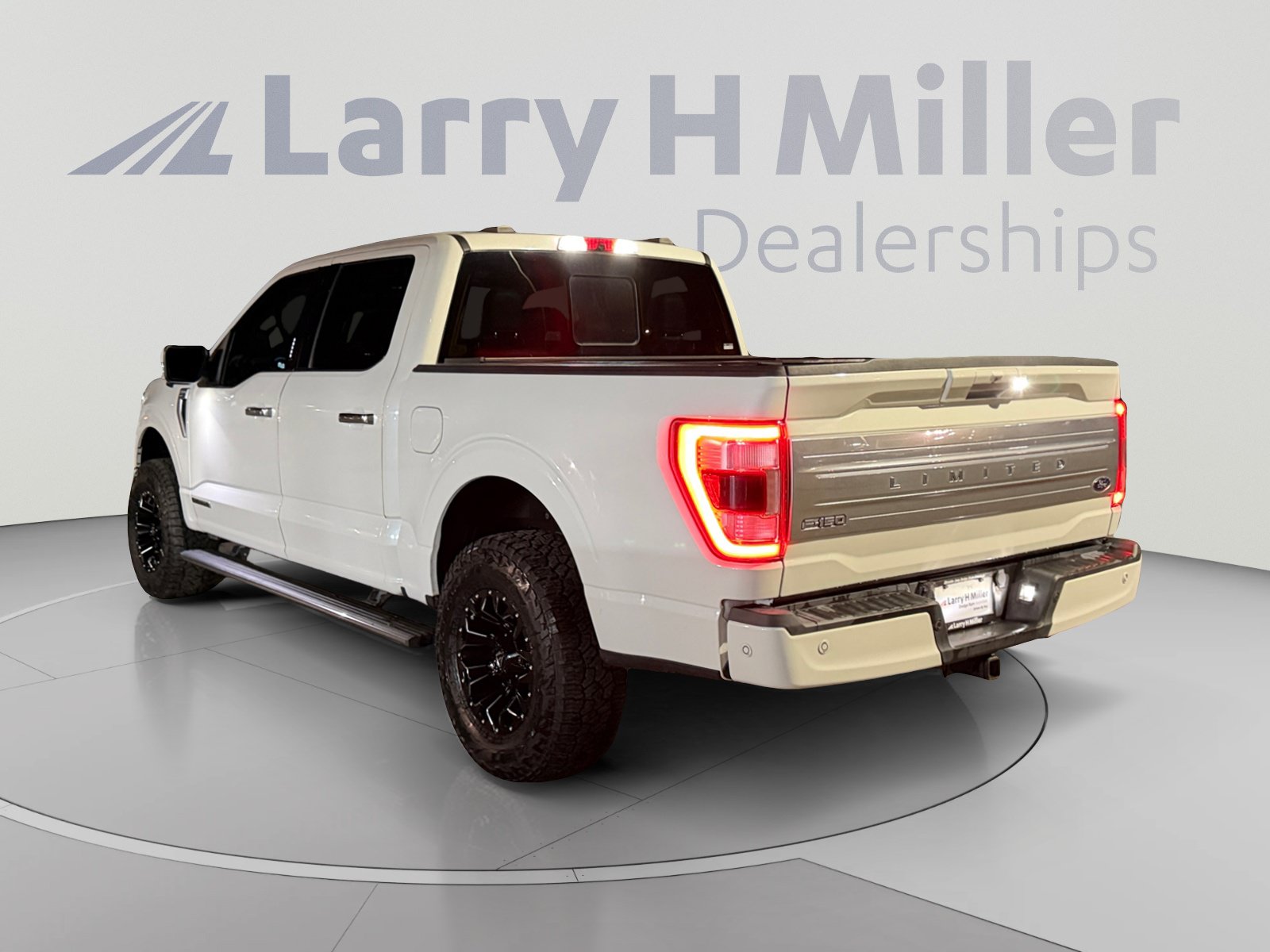Used 2021 Ford F150 Limited AWD/4WD image 3