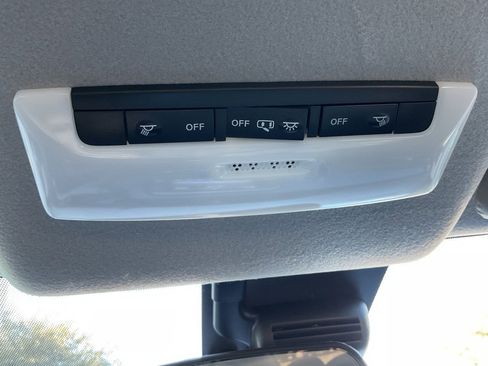 New 2025 Nissan Versa SV image 26