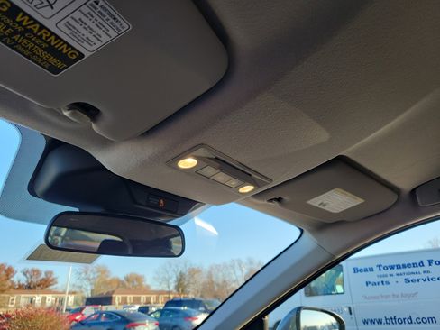 Certified 2025 Nissan Kicks SV w/ Illumination Package image 30