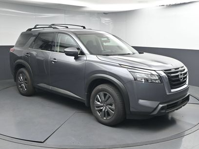 Certified 2025 Nissan Pathfinder SV