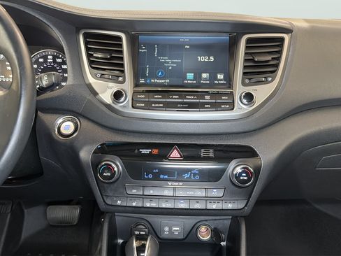 Used 2016 Hyundai Tucson Limited w/ Option Group 03 AWD/4WD image 15