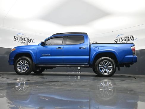 Used 2017 Toyota Tacoma Limited w/ Exterior Package AWD/4WD image 29