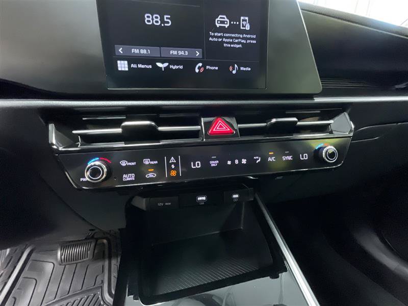 Used 2025 Kia Niro LX FWD image 17