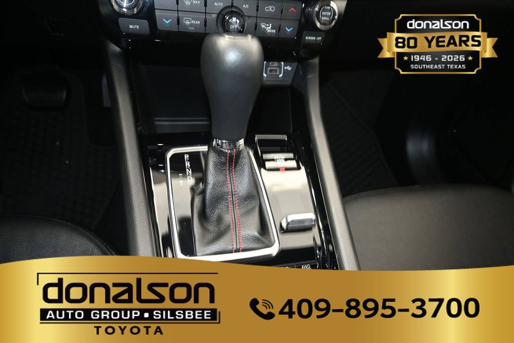 Used 2024 Jeep Compass Trailhawk AWD/4WD image 13