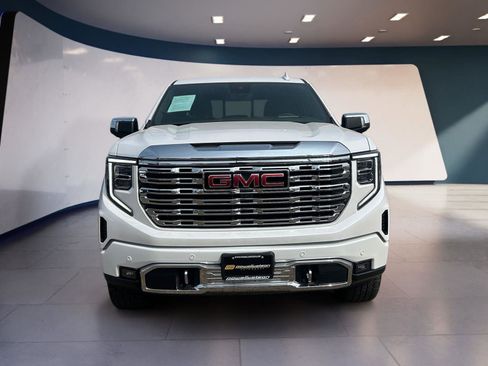 Used 2023 GMC Sierra 1500 Denali w/ Technology Package image 8