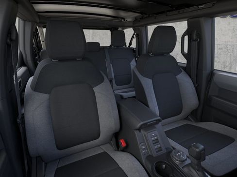 New 2025 Ford Bronco 4-Door AWD/4WD image 10
