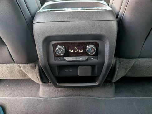 New 2026 Chevrolet Traverse RS FWD image 37