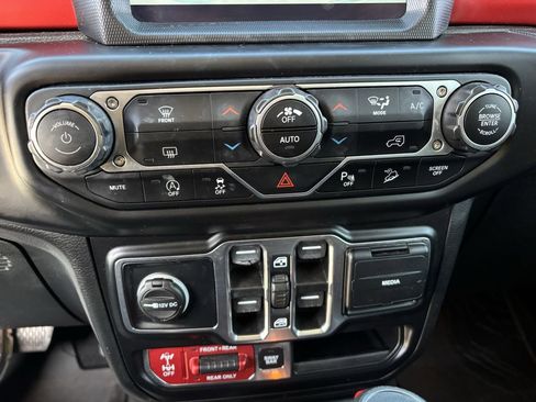 Used 2020 Jeep Wrangler Unlimited Rubicon image 16