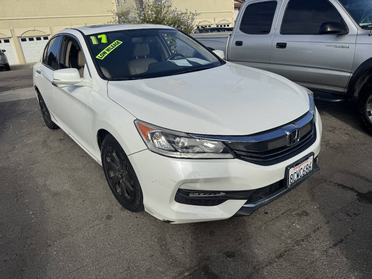 Used 2017 Honda Accord EX-L image 1