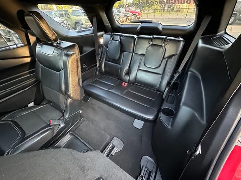 Used 2020 Ford Explorer ST w/ ST Street Pack image 27