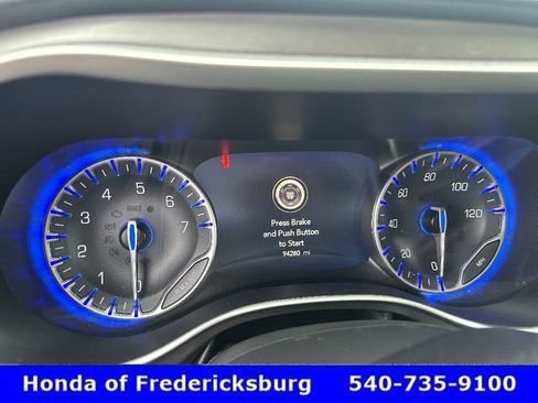 Used 2020 Chrysler Pacifica Touring-L w/ Advanced Safetytec Group image 24