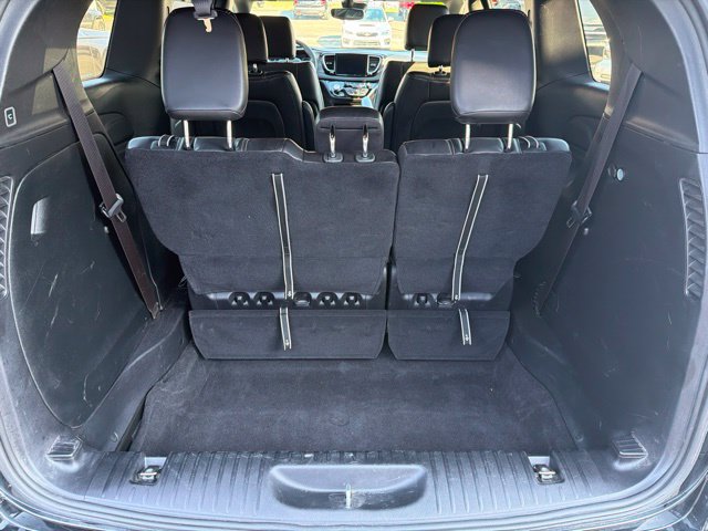 Used 2026 Chrysler Pacifica Select FWD image 11