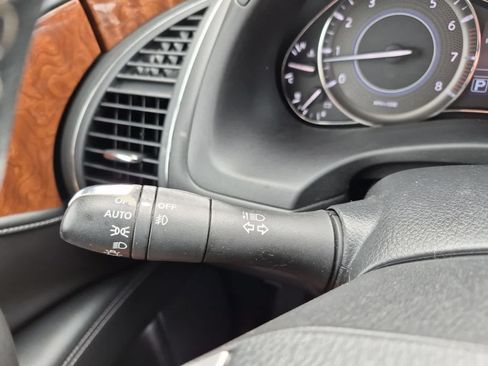 Used 2019 INFINITI QX80 Luxe w/ All-Season Package RWD image 25