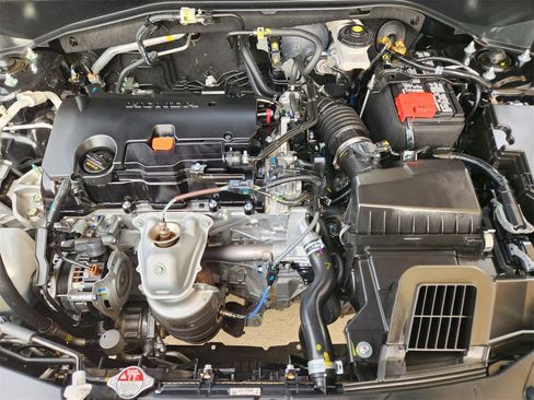 Used 2025 Honda HR-V Sport image 29