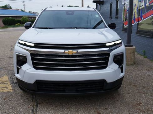 New 2027 Chevrolet Traverse LT w/ Driver Confidence Package AWD/4WD image 34