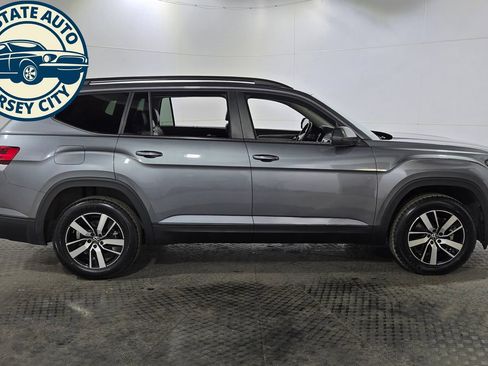 Used 2023 Volkswagen Atlas SE AWD/4WD image 8