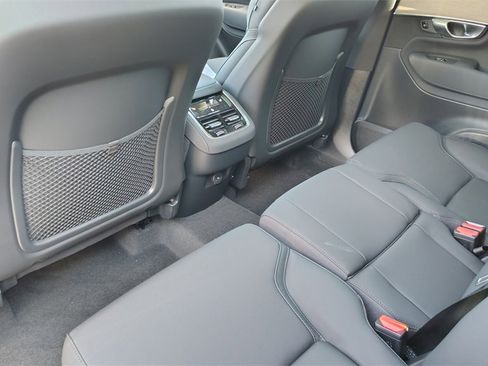New 2026 Volvo XC90 B6 Plus image 28