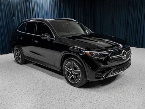 New 2026 Mercedes-Benz GLC 300 4MATIC image 3