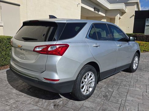 Used 2020 Chevrolet Equinox LT image 3