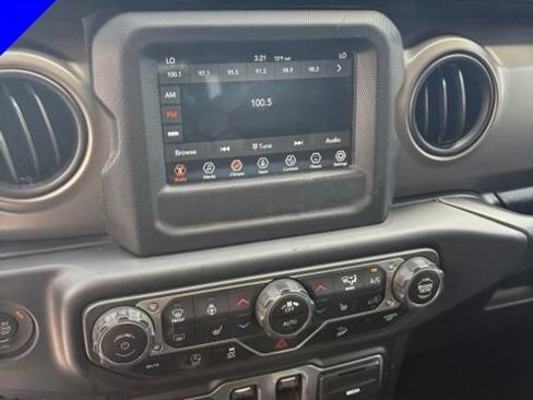 Used 2018 Jeep Wrangler Sport w/ Quick Order Package 24S AWD/4WD image 21