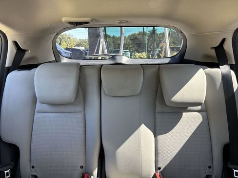 Used 2019 Honda HR-V LX image 18