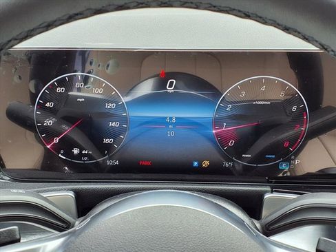 New 2026 Mercedes-Benz GLB 250 image 9