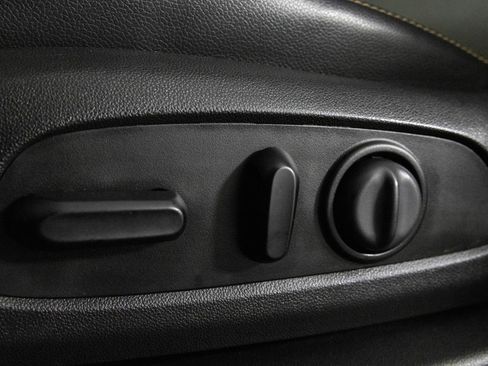 Used 2020 GMC Terrain SLT image 20