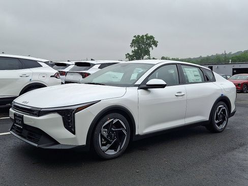 New 2025 Kia K4 EX image 3