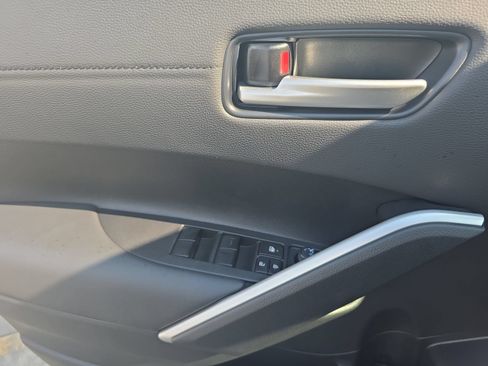 New 2026 Toyota Corolla Cross XLE w/ Convenience Package FWD image 24