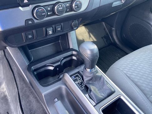 Used 2021 Toyota Tacoma SR5 image 39