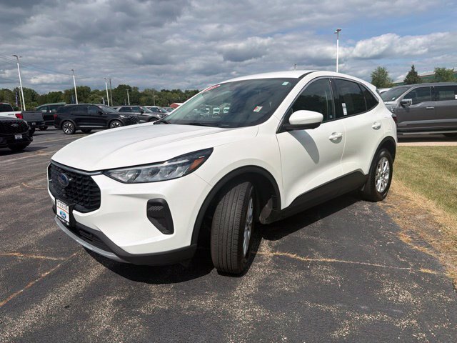 Certified 2023 Ford Escape Active w/ Tech Pack #2 AWD/4WD image 3