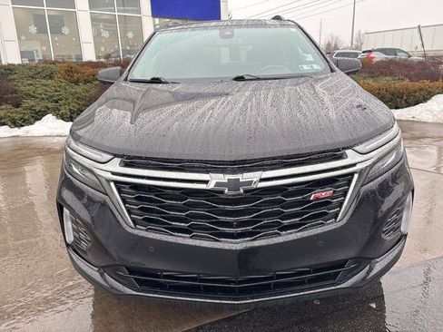 Used 2022 Chevrolet Equinox RS w/ Infotainment Package image 3