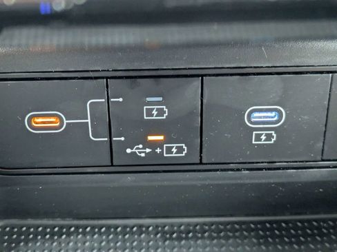 Used 2025 Hyundai Santa Cruz SEL FWD image 23
