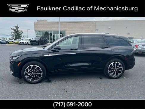 Used 2026 Lincoln Nautilus Reserve AWD/4WD image 10
